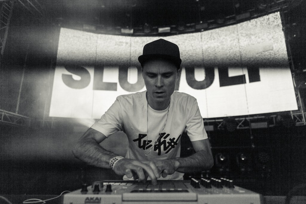 PREMIERE: SLOWOLF – “I Know” (Shift K3y Remix)