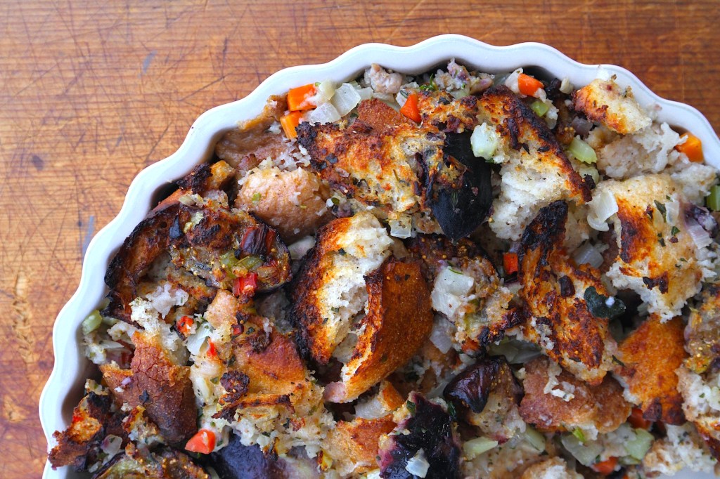 Sausage and Fig Stuffing