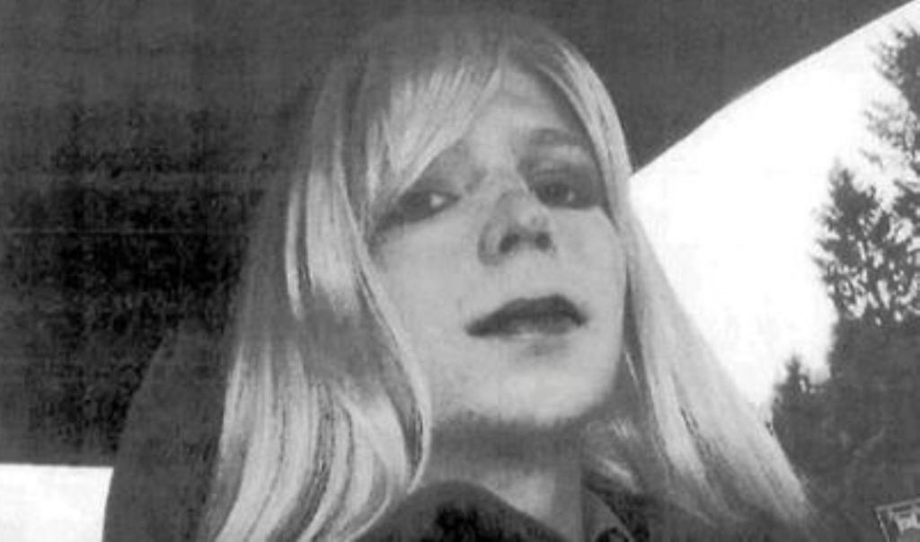 President Obama Just Commuted Chelsea Manning’s Prison Sentence