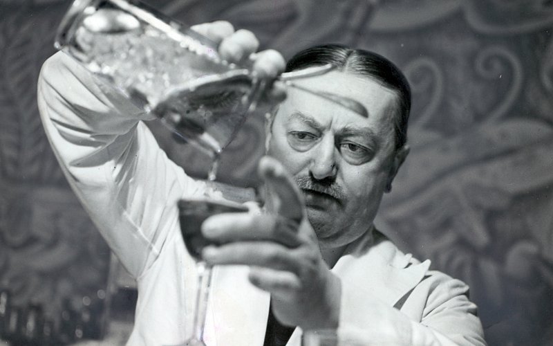 This Legendary Bartender Served Hemingway and Aided the Resistance Against the Nazis