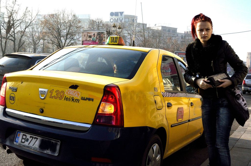 De ce nu găsești un taxi în București atunci când ai cea mai mare nevoie de el