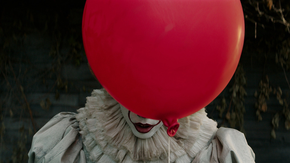 Neuer ‘Es’-Trailer: Der Albtraum-Clown aus deiner Kindheit ist zurück