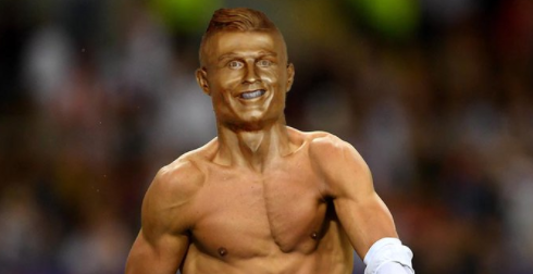 Ronaldo’s Sculptor Speaks: “Even Jesus Did Not Please Everyone.”