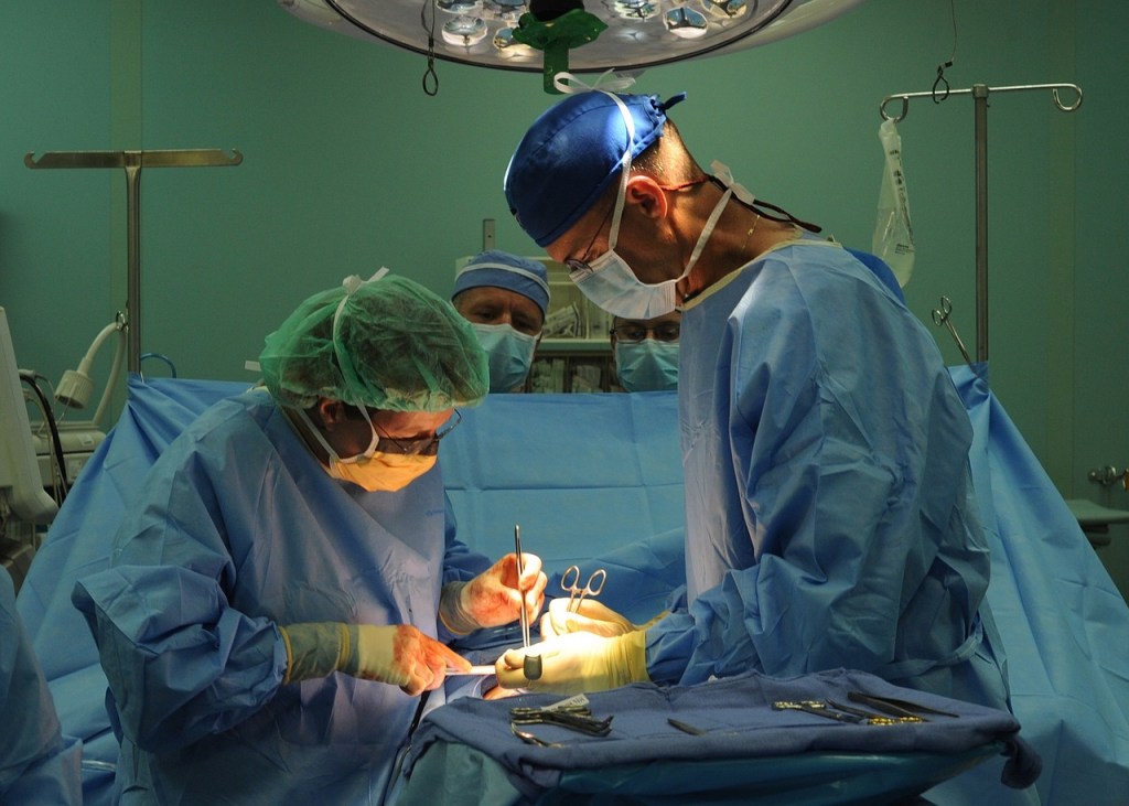 De ce medicii nu o să vadă niciodată salariile alea de 3 600 de euro promise de PSD