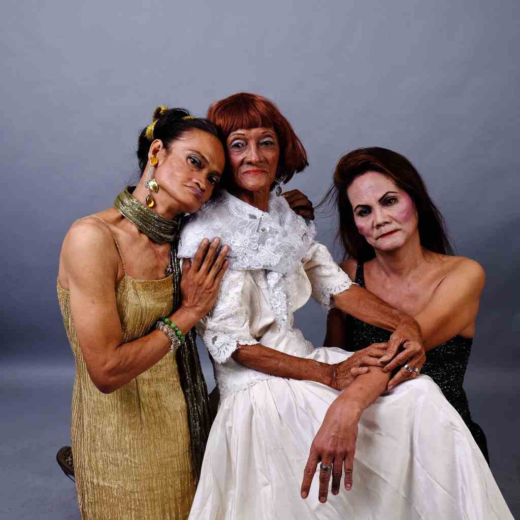 The Elderly Gay Filipinos Who Perform in Drag to Survive