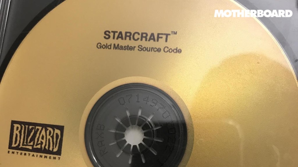Ein Gamer findet uralten Starcraft-Quellcode und wird mit Geschenken überhäuft
