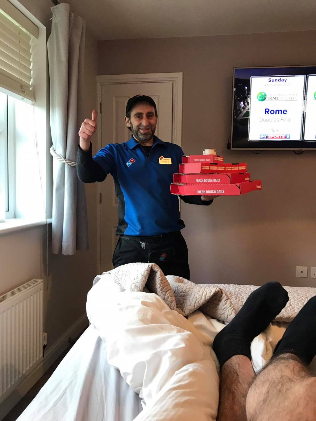 Incredibly Hungover Dude Saved by Above-and-Beyond Pizza Delivery Guy
