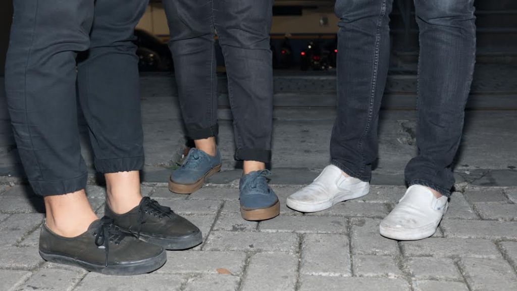 Anak Muda Indonesia Kini Harus Putar Otak Untuk Beli Sepatu Vans Orisinal