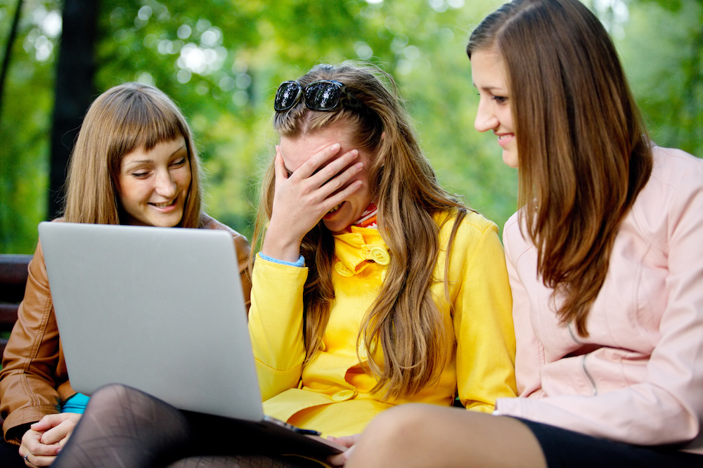 A Publicist Explains What to Do if You Accidentally Tweet Porn