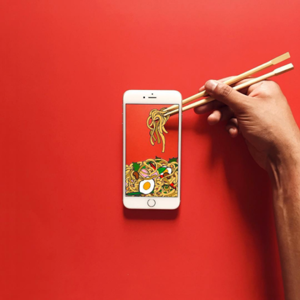 iPhone Optical Illusion Artist Cracks the Glass Screen Beautifully