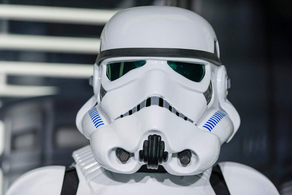 Empat Jurnal Ilmiah Kecolongan Memuat Kajian Star Wars