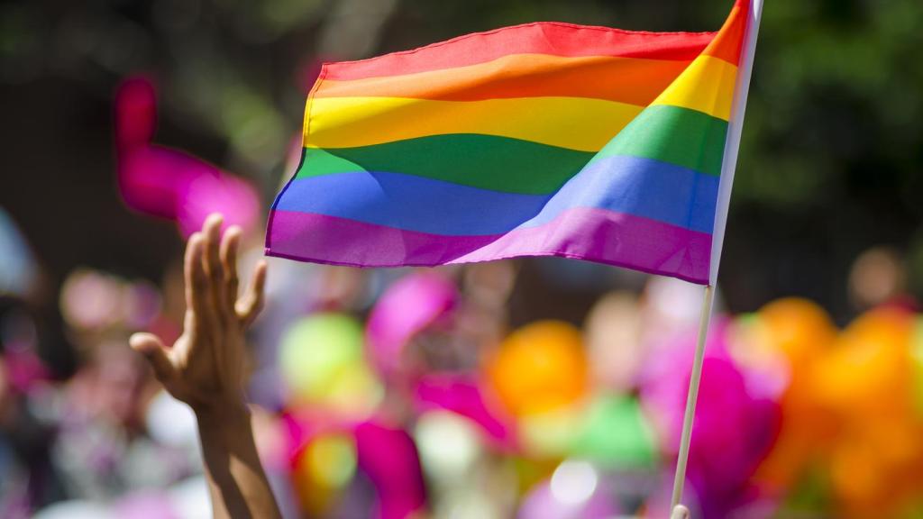 Deze AI kan met 91% zekerheid aan foto’s zien of iemand homo is