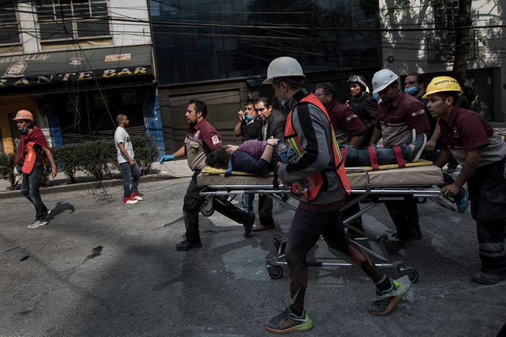 On the Ground at the Site of Mexico City’s Collapsed Buildings