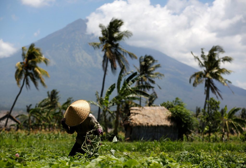 Wejangan Mbah Rono: Kita Harus Ikhlas Indonesia Rutin Alami Erupsi Gunung Berapi