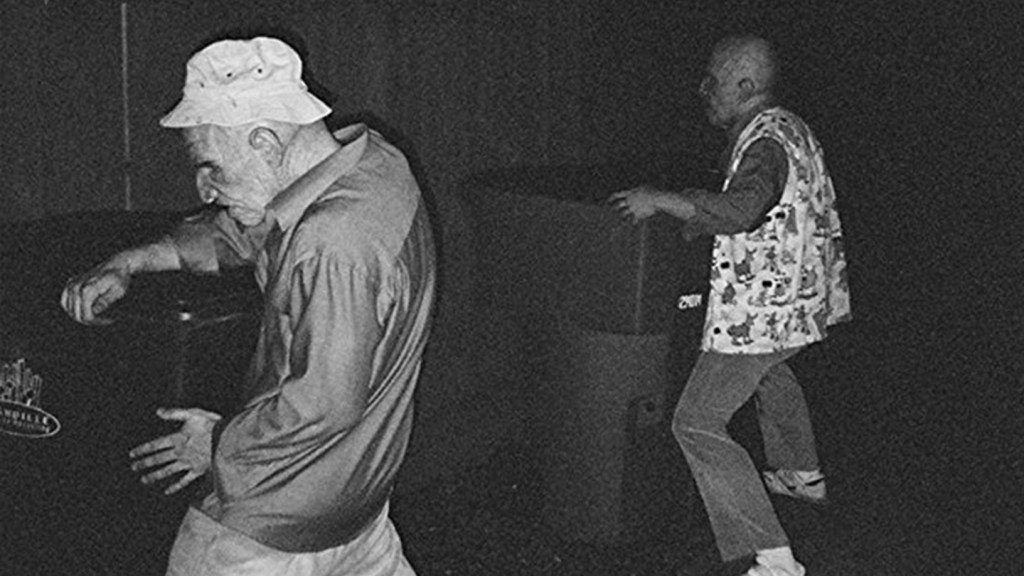 Et si le plus grand film sur la banlieue américaine montrait des vieux baiser des poubelles ?