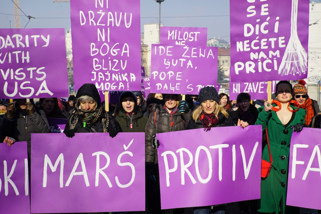 Još jedna izjava iz SPC o ženama – korak dalje od stvarnih problema