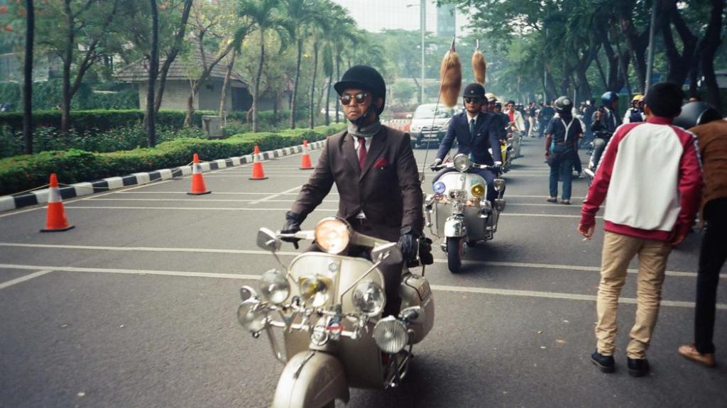 Menyusuri Aspal Bersama Para ‘Gentleman’