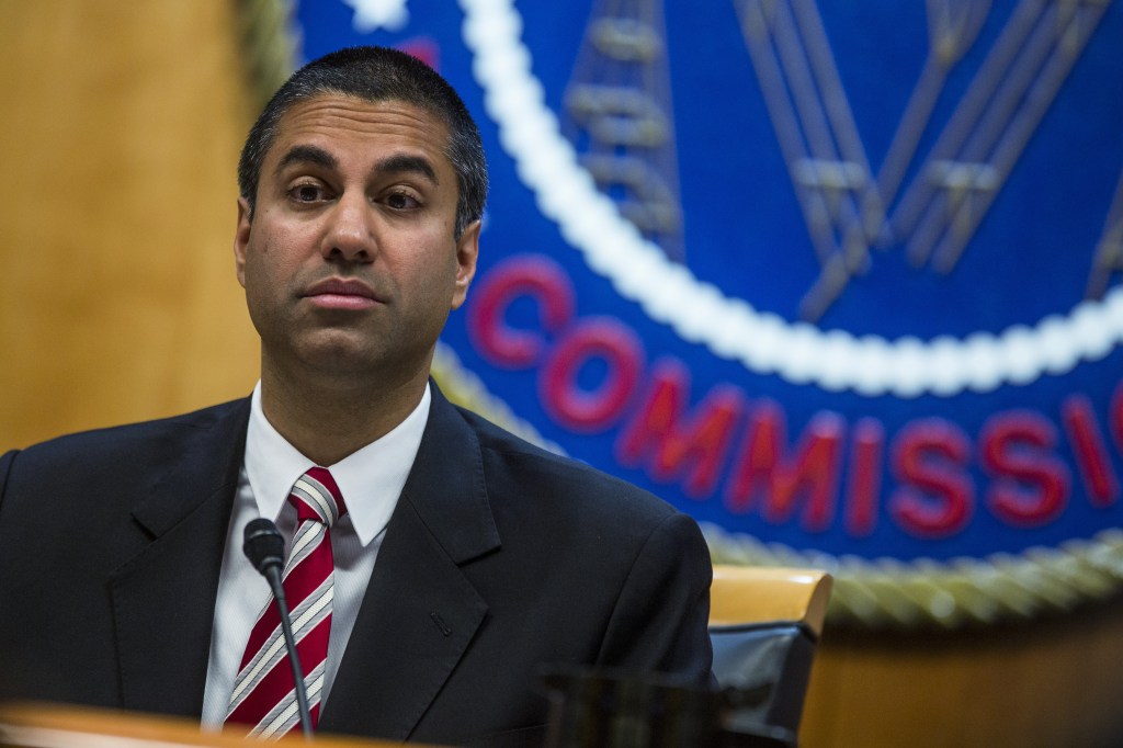 28 Senators Want the Net Neutrality Vote Postponed Because Bots Flooded the FCC With Comments