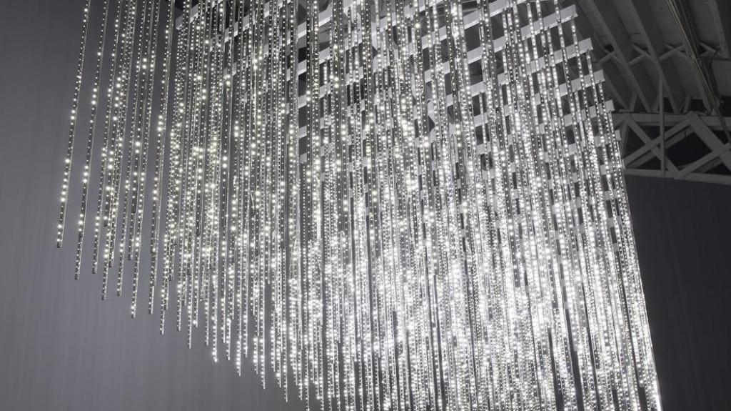 Hogueras digitales públicas: los monumentos luminosos de Leo Villareal