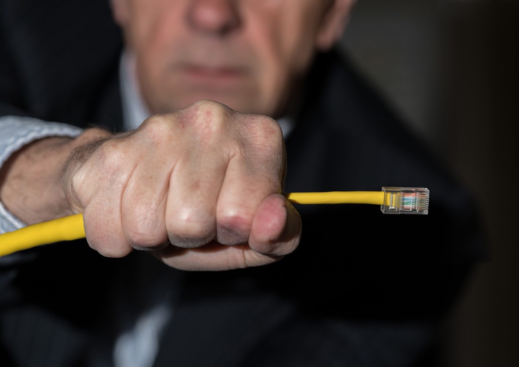 Comcast Is Pushing For a Flimsy Net Neutrality Law it Knows Telecom Lobbyists Will Write