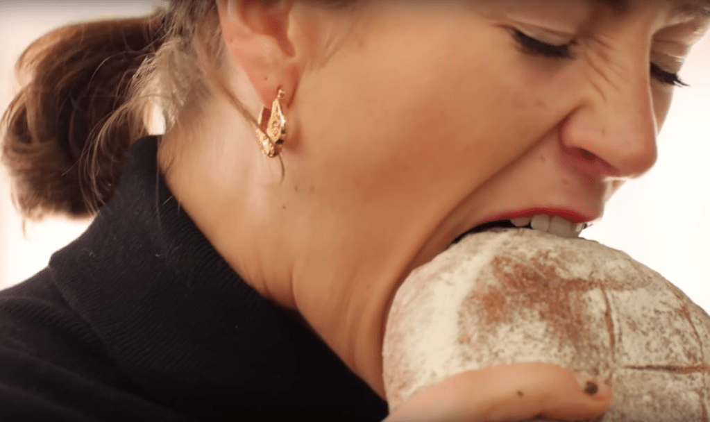 Die Geschichte hinter dem furchtbaren “Ich koche mit meinem Mund”-Video