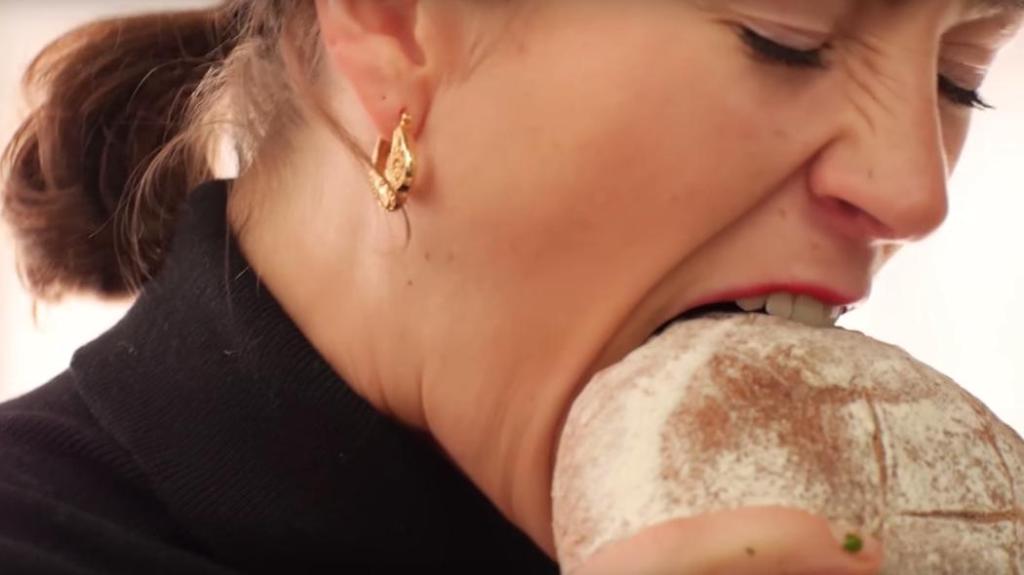 Die Geschichte hinter dem furchtbaren “Ich koche mit meinem Mund”-Video