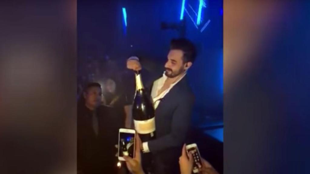 Ovaj tip je u noćnom klubu ispustio šampanjac vredan 30 hiljada funti