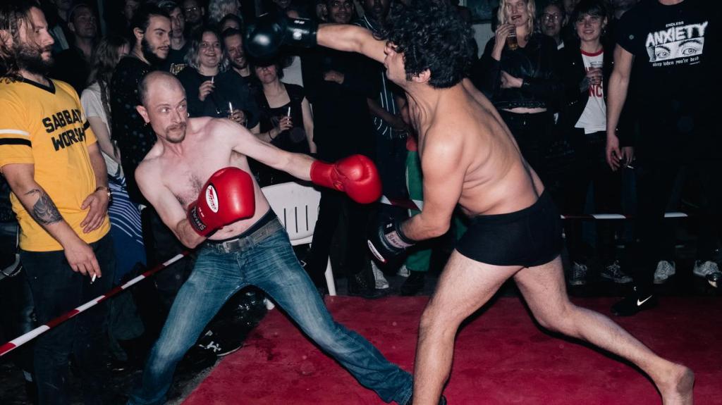 Zdjęcia z pierwszej linii najbardziej hardkorowego festiwalu rockowego Holandii
