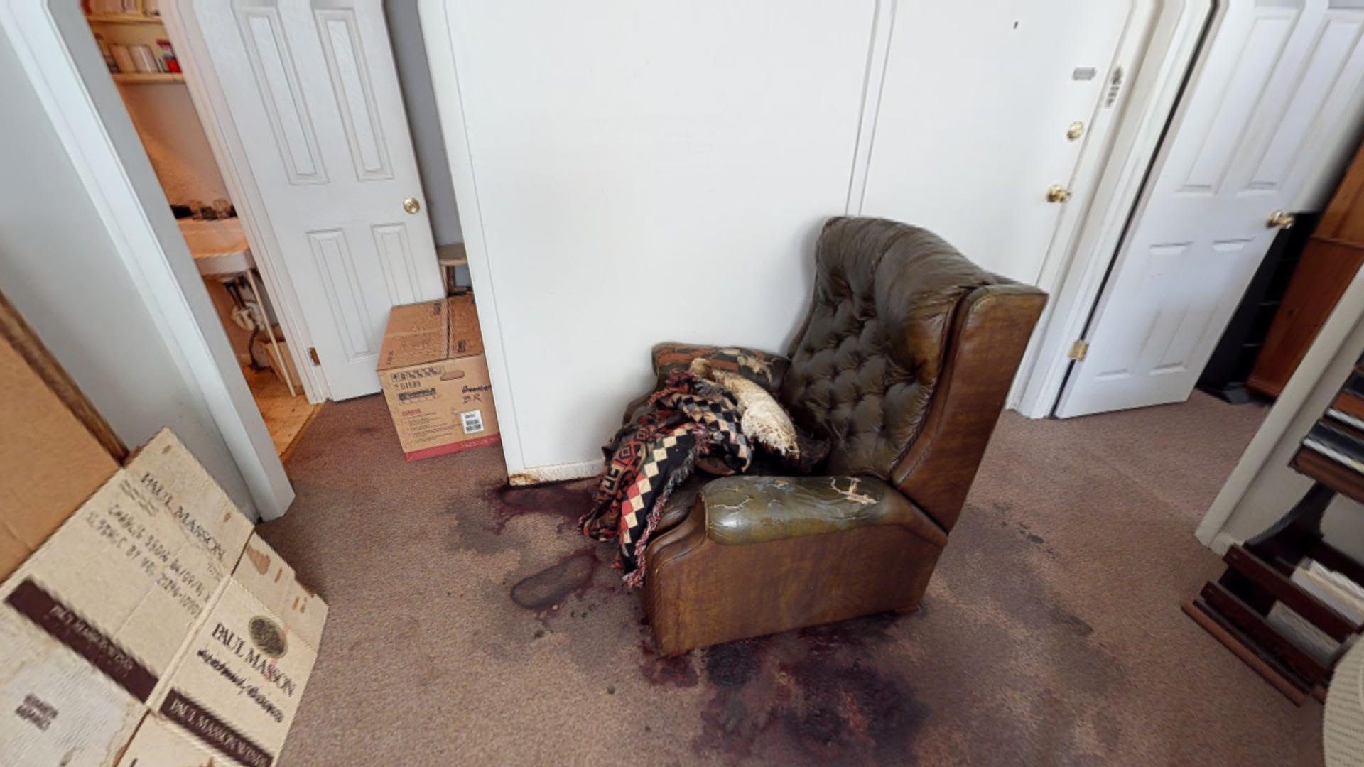 1519851160374-Chair