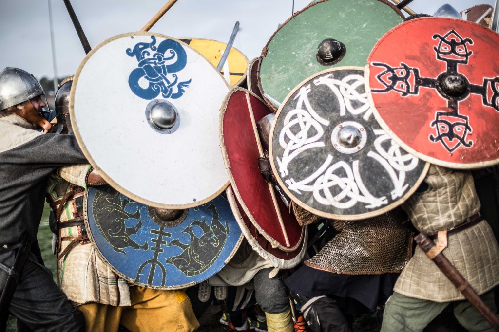 Como os Vikings modernos mantêm as suas tradições vivas
