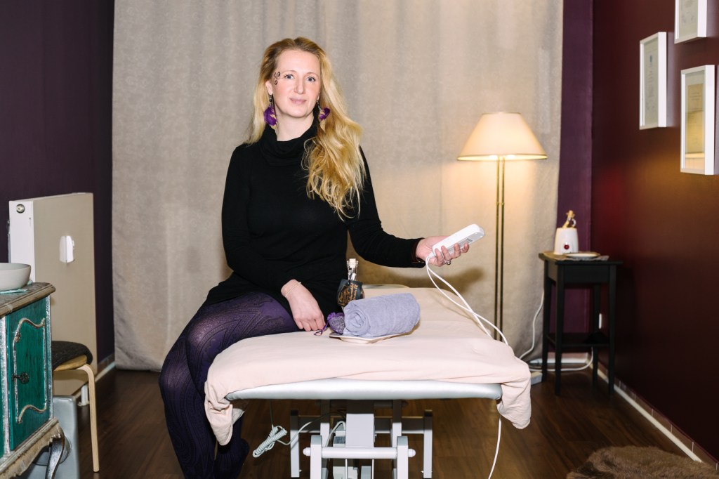 10 Fragen an eine Masseurin, die du dich niemals trauen würdest zu stellen