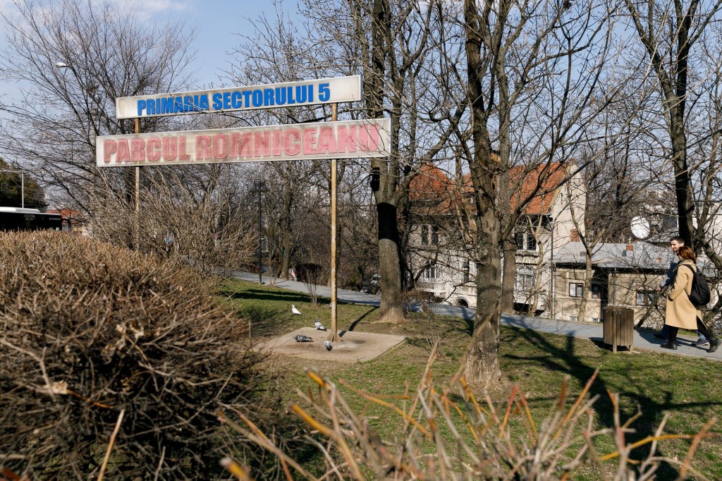 Am vorbit cu bucureștenii care spun că sunt hărțuiți de Firea (și alți PSD-iști) pentru un parc