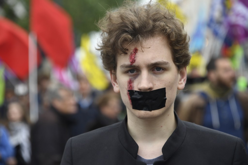 À quoi ressemblerait la France si le  « secret des affaires » existait déjà ?