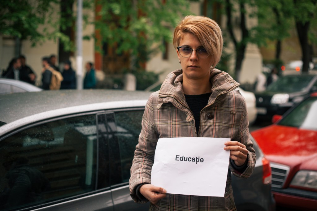 Am vorbit cu studenții și profesorii supărați că PSD îi lasă fără locuri la facultate