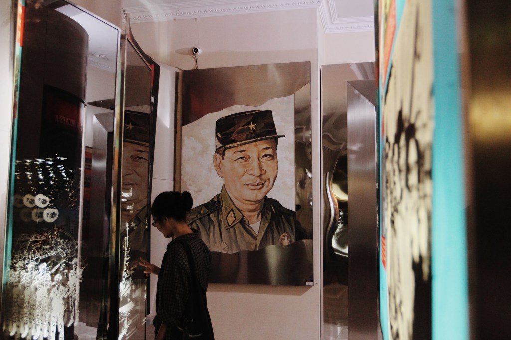 Aku Memperingati 20 Tahun Reformasi Dengan Menikmati Sajian Propaganda di Museum Suharto