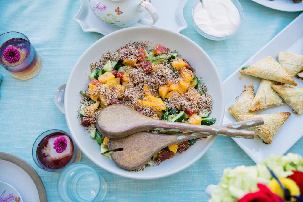 Insalata agli agrumi e alla cannabis light