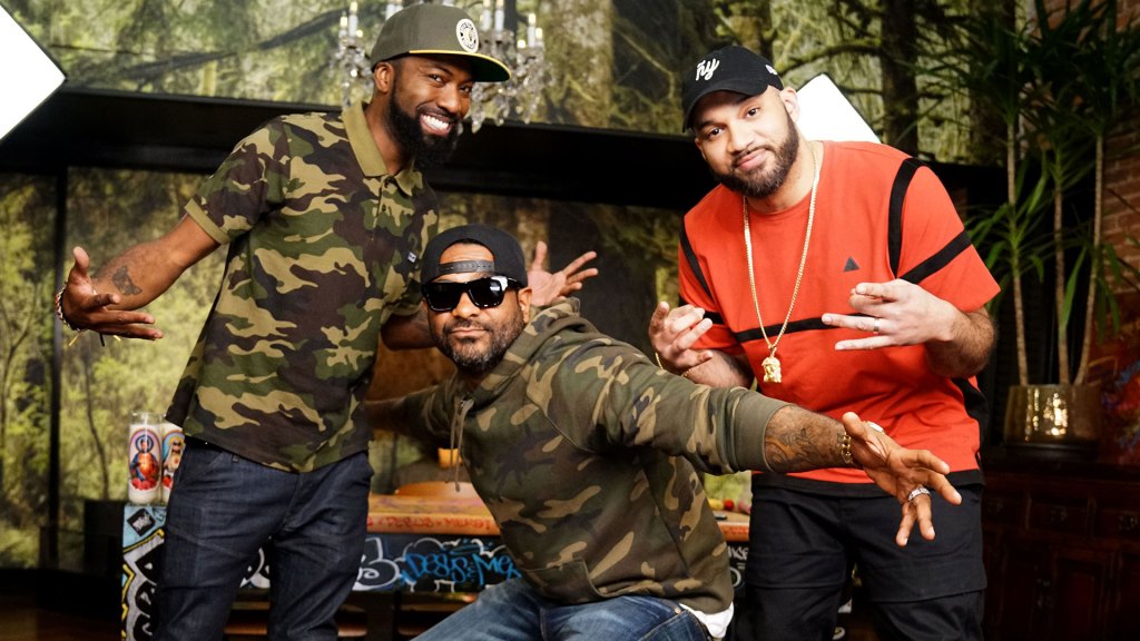 En kvinnas har som skönhetstips att dricka hundkiss i senaste Desus & Mero