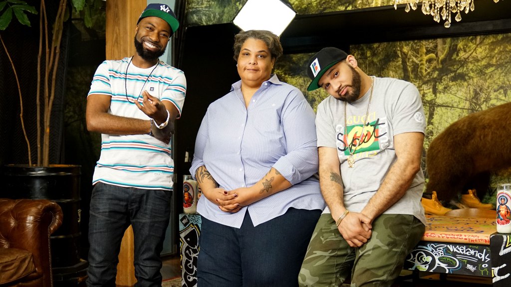 Tama apor ränner runt i Kalifornien i Desus & Mero