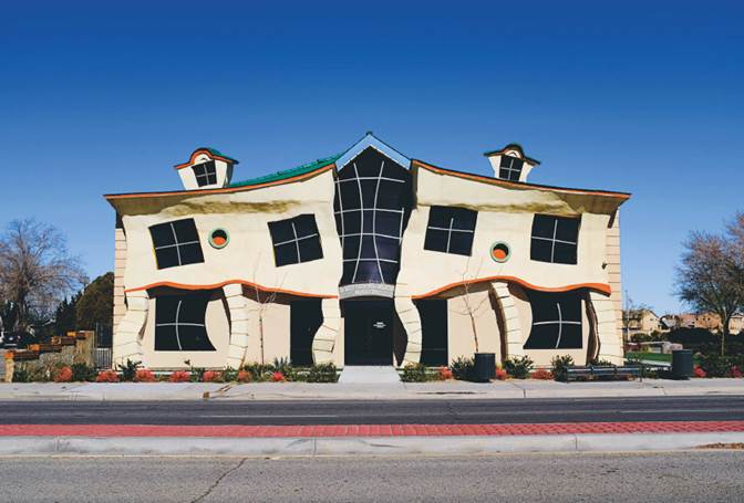 Solkogte billeder af Californiens bizarre arkitektur