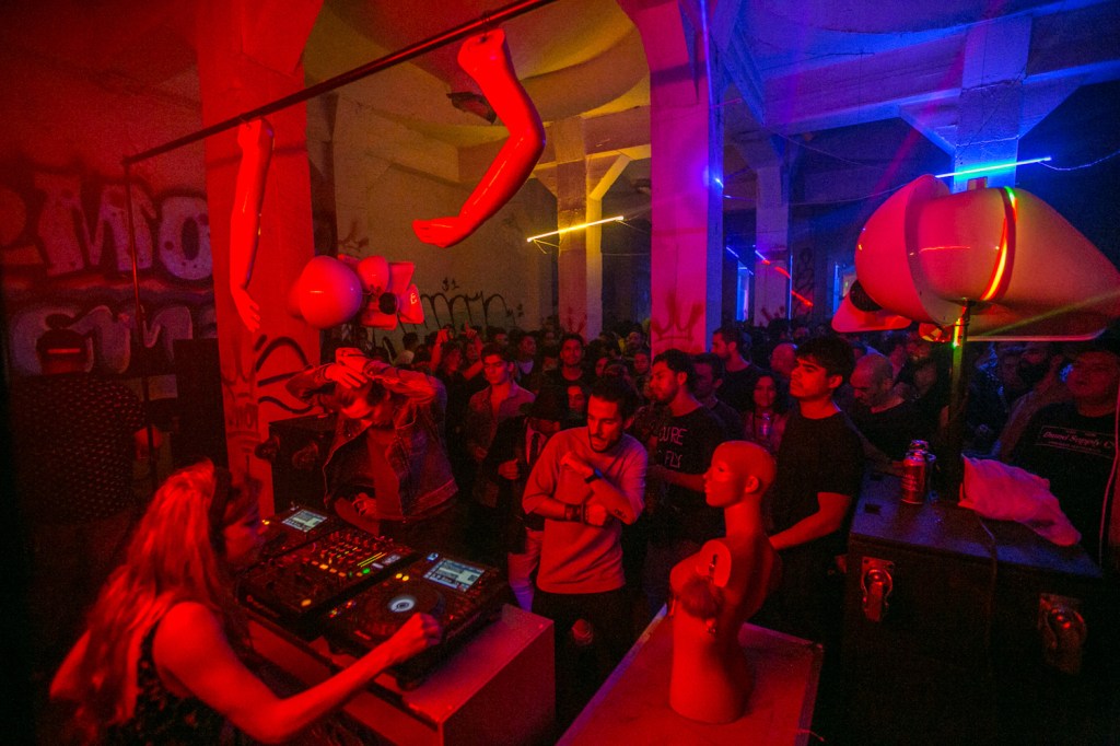 Por Detroit: Un espacio que celebra la diversidad sexual a través del techno
