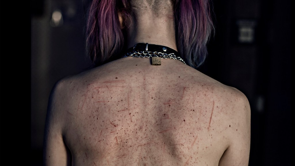 De her billeder viser den rå og smertefulde virkelighed, der er BDSM