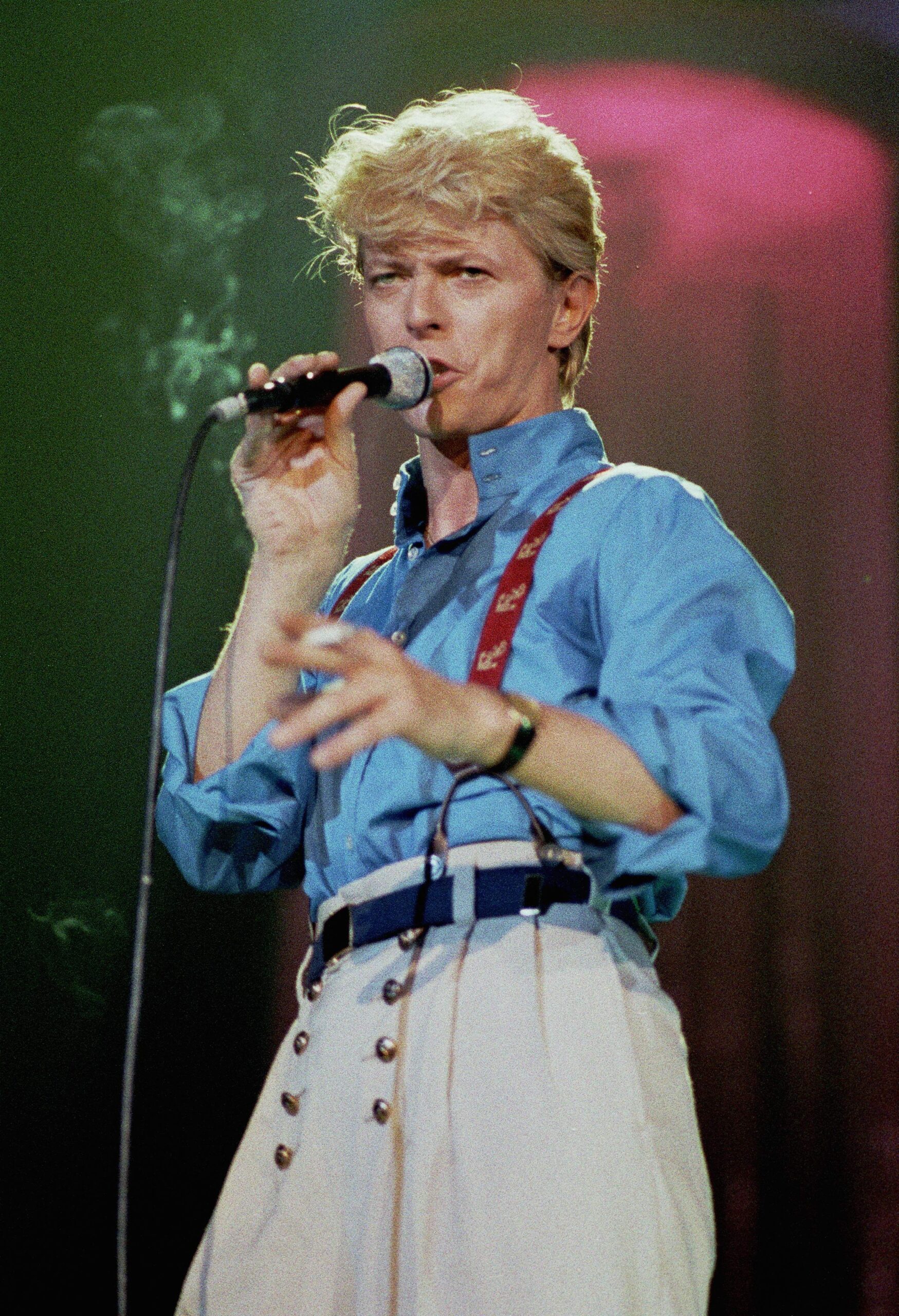 1529941994879-GettyImages-85064471