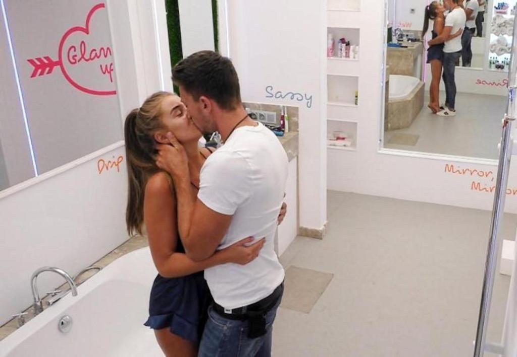 The Bittersweet Experience of Watching ‘Love Island’ When You’re Gay
