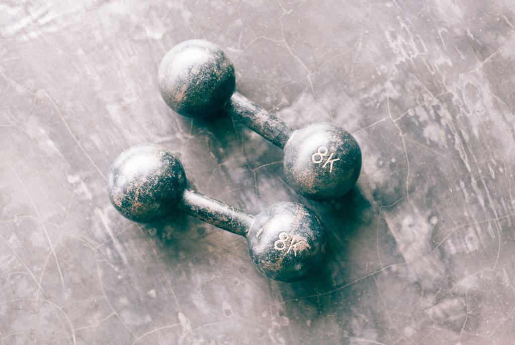 Rest-Pause και Drop Sets: Οι Δύο πιο Εύκολοι Τρόποι να Αποκτήσεις Μυς σε Λιγότερο Χρόνο
