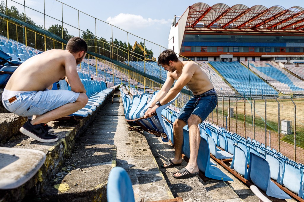 Am întrebat suporteri ai Stelei ce a însemnat stadionul Ghencea pentru ei
