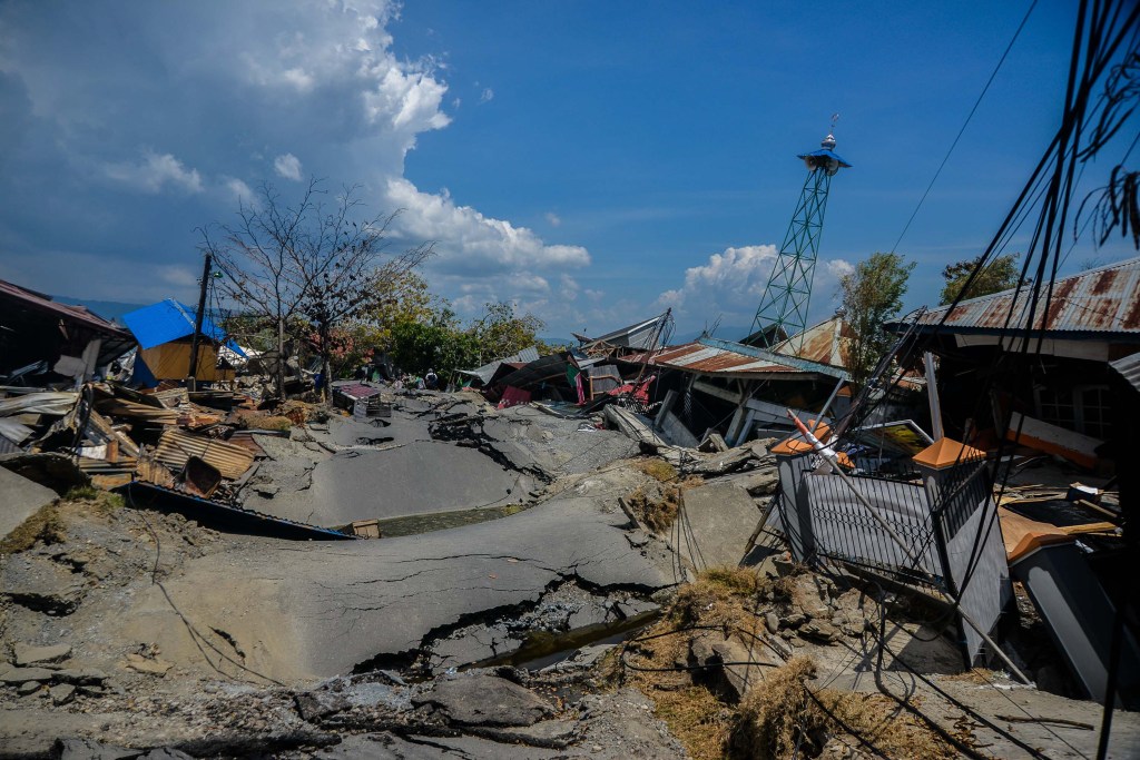 The Horror of Watching the Ground Liquify and Swallow Homes In an Earthquake