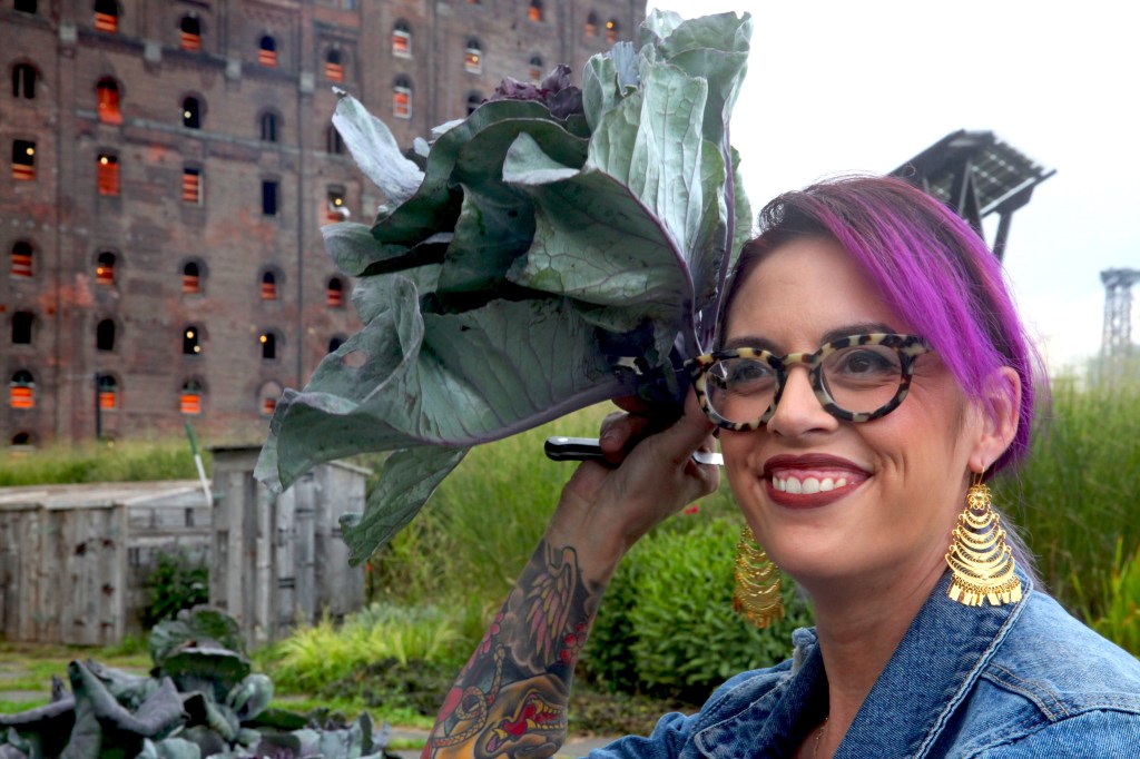 Making Mole Magic With El Jardín’s Claudette Zepeda-Wilkins