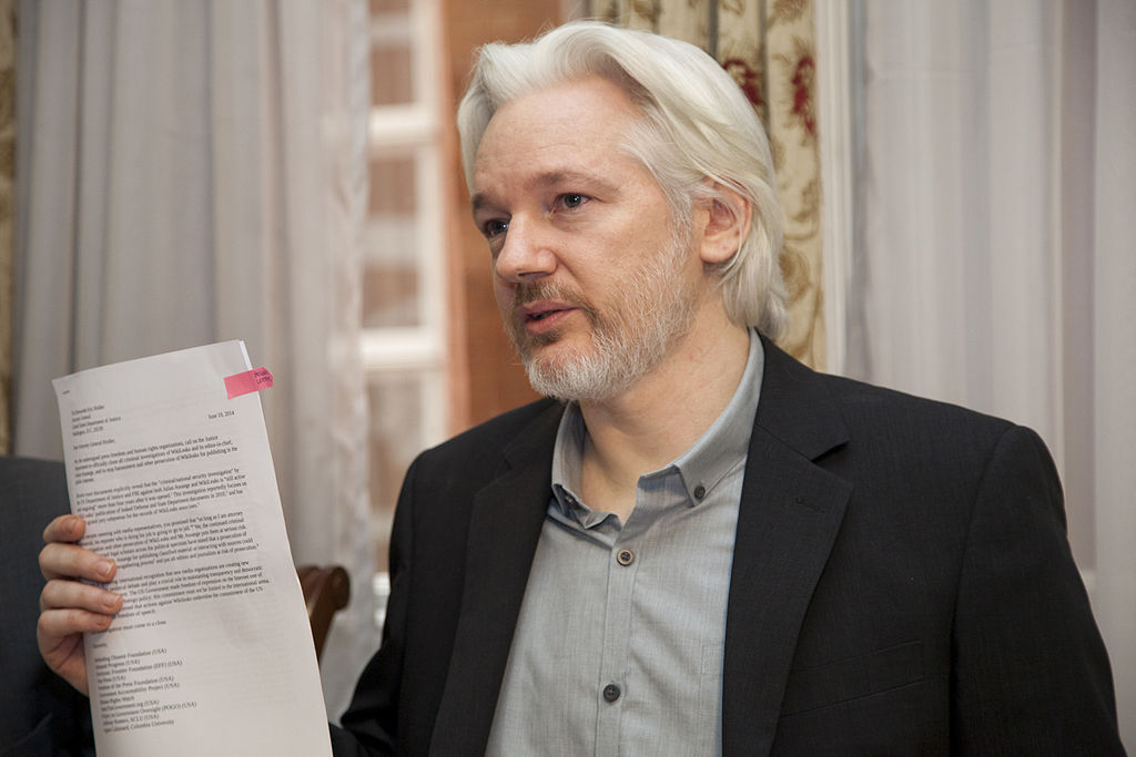 WikiLeaks’ Julian Assange sagsøger den ambassade, der har givet ham asyl