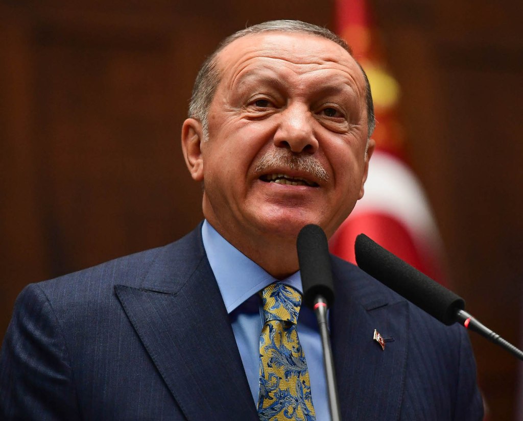Presiden Turki Recep Tayyip Erdoğan berpidato di hadapan parlemen soal kasus pembunuhan Jamal Khashoggi oleh intel Sauid