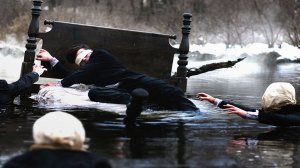 Nicolas Bruno kolaż paraliż senny